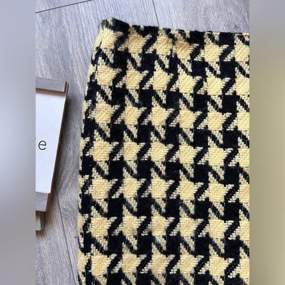 Inc international concepts y2k wool houndstooth pencil skirt in yellow. Size 8 - Picture 2 of 10
